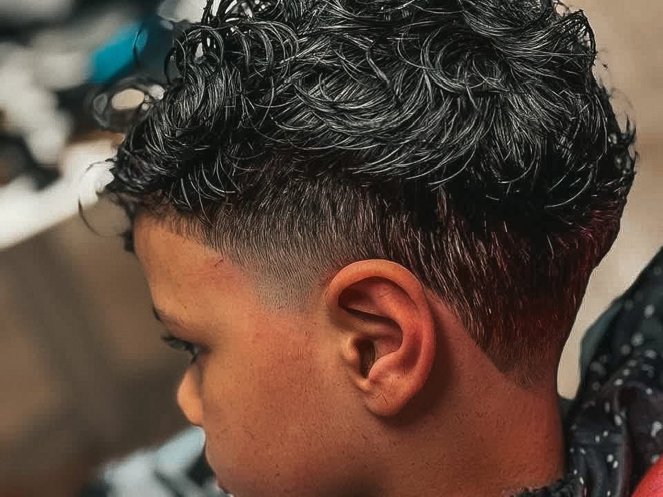 Dégradé enfant, cheveux bouclés