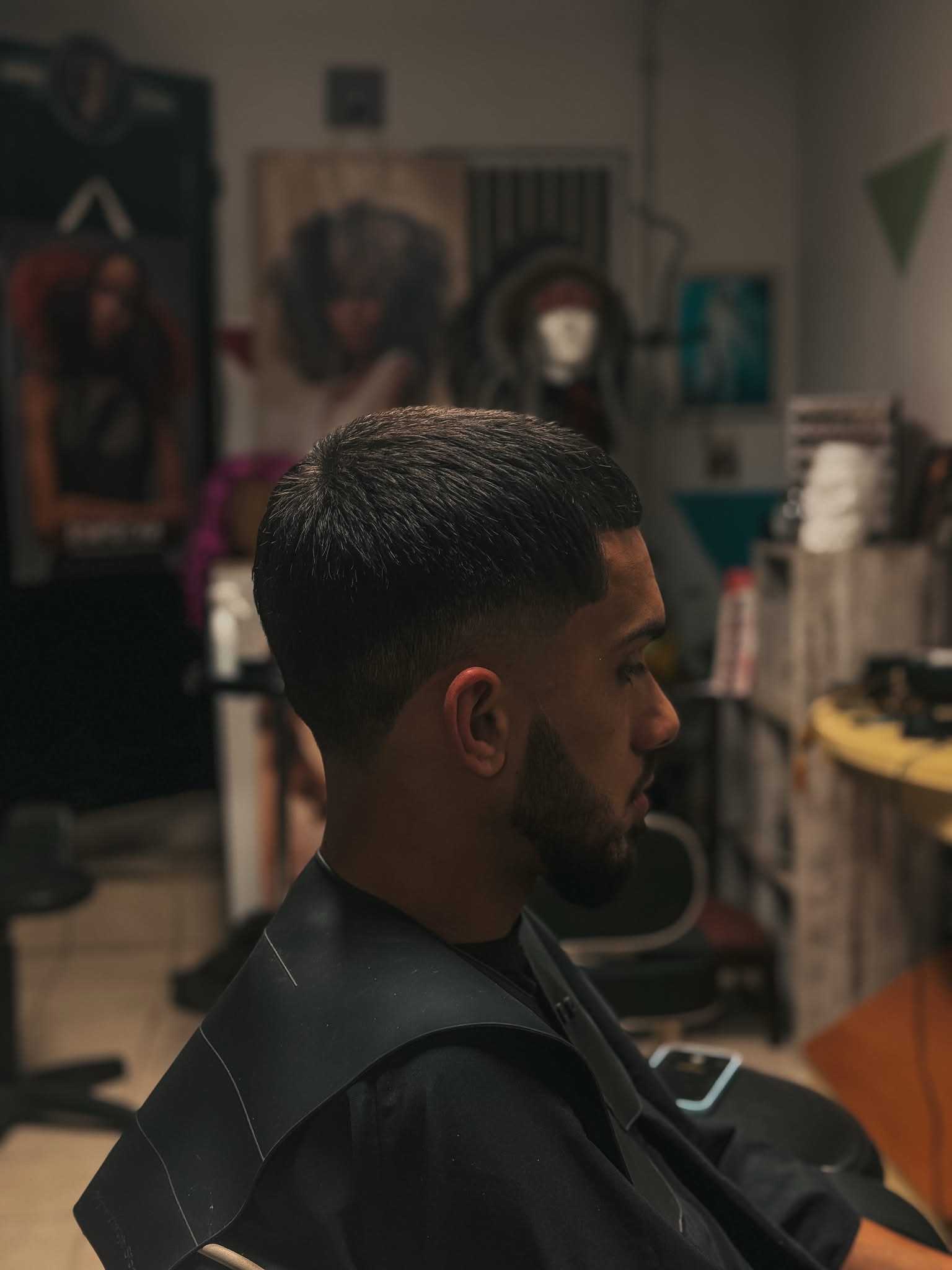 Coupe homme courte et barbe